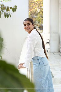 Jyothi Ramana Glamorous Photoshoot Stills, HD Gallery