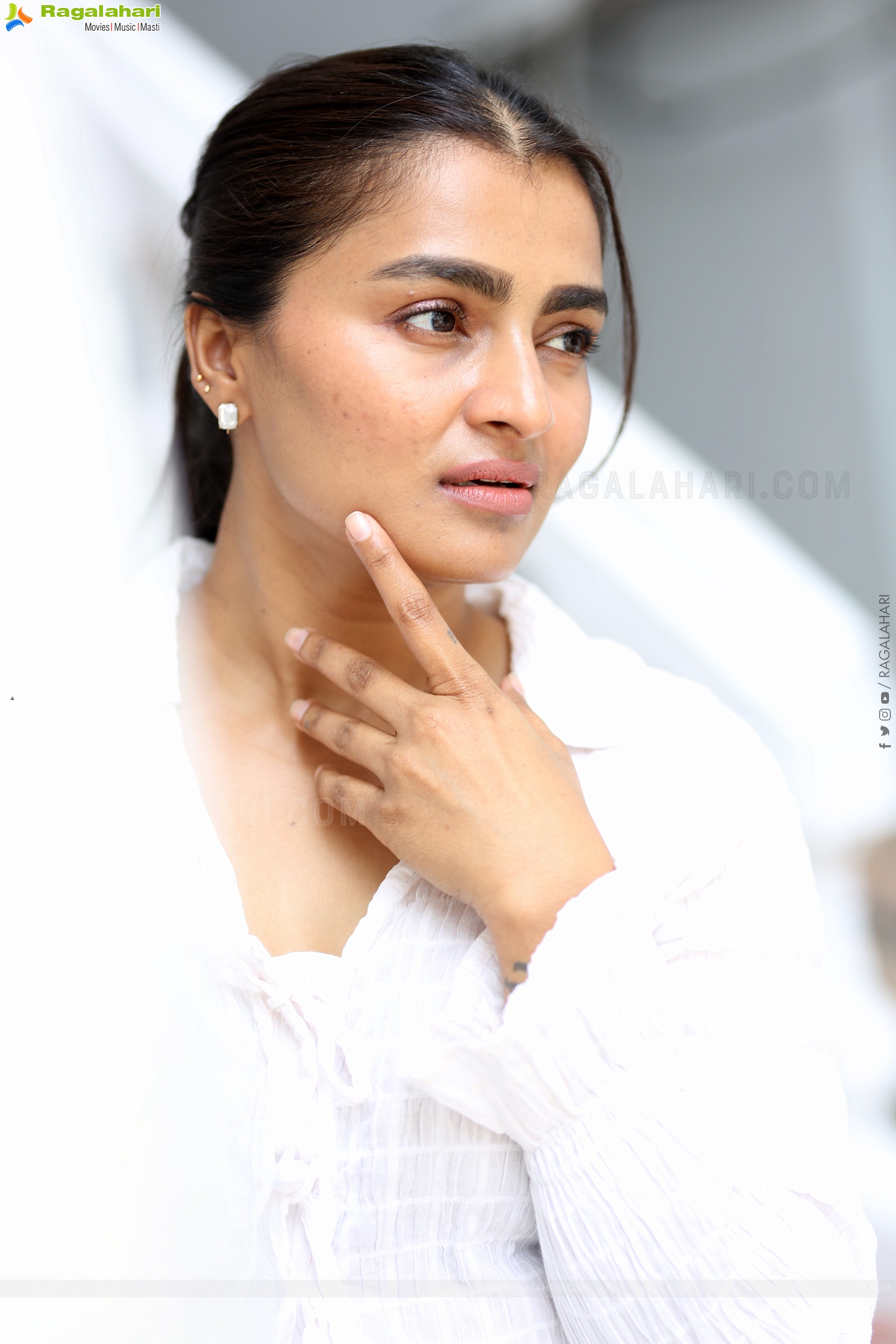 Jyothi Ramana Glamorous Photoshoot Stills, HD Gallery