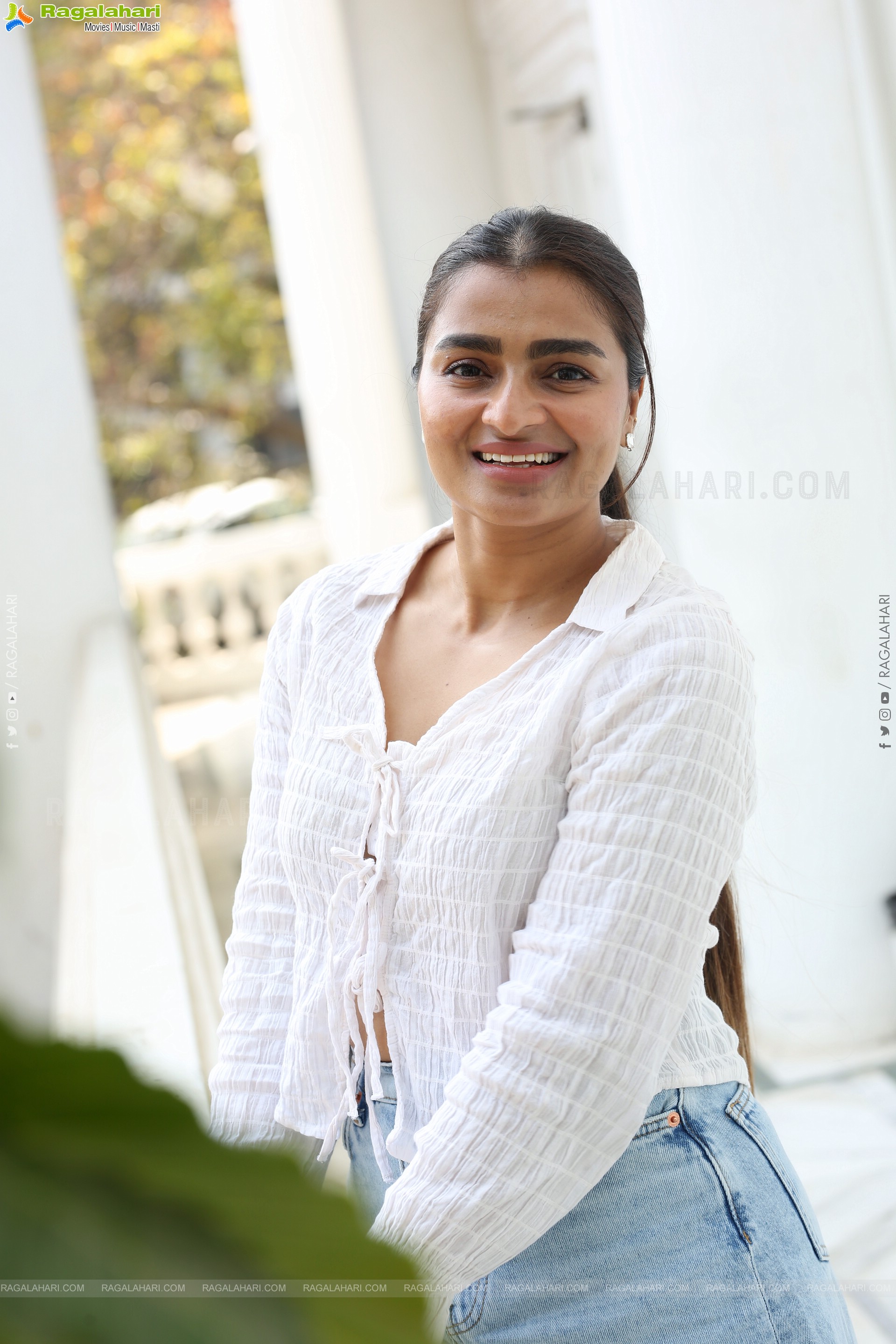 Jyothi Ramana Glamorous Photoshoot Stills, HD Gallery