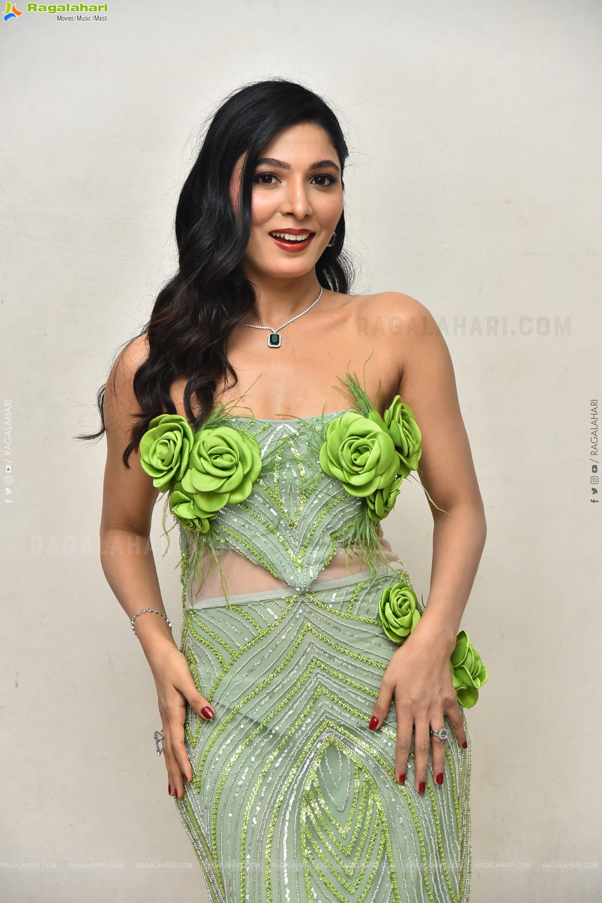 Ankita Jadhav at Nuvve Undipo ila Song Launch, HD Gallery