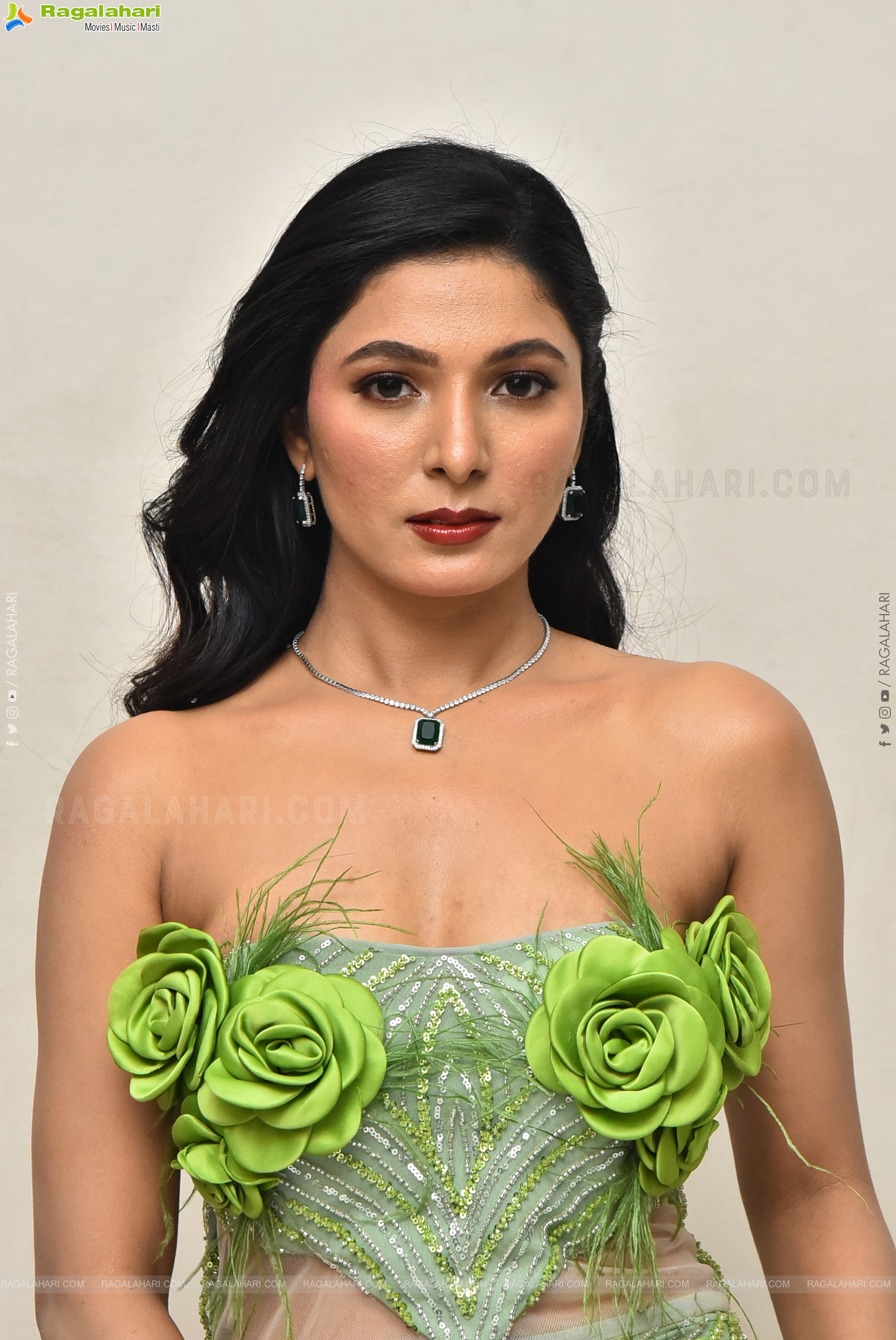 Ankita Jadhav at Nuvve Undipo ila Song Launch, HD Gallery