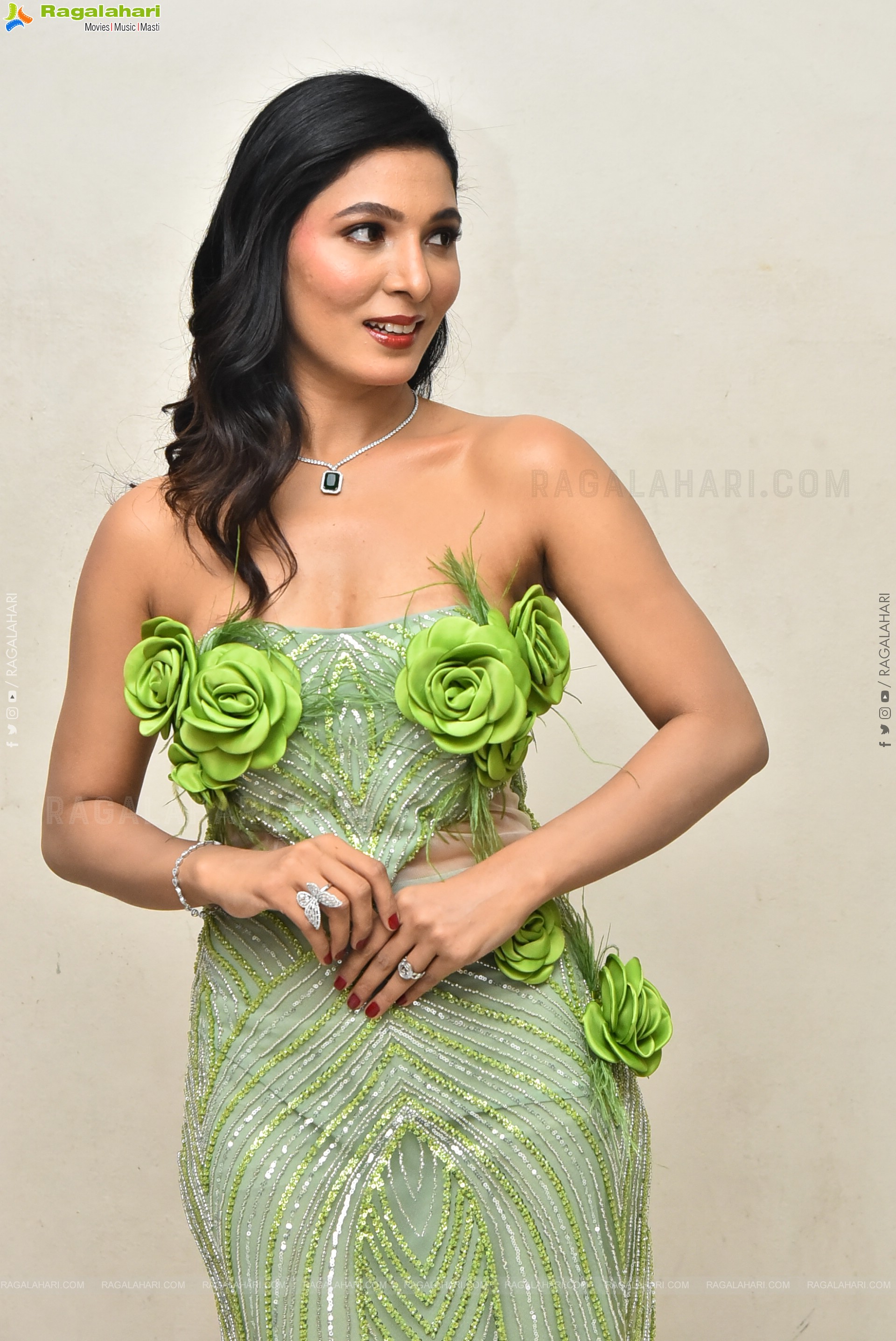 Ankita Jadhav at Nuvve Undipo ila Song Launch, HD Gallery