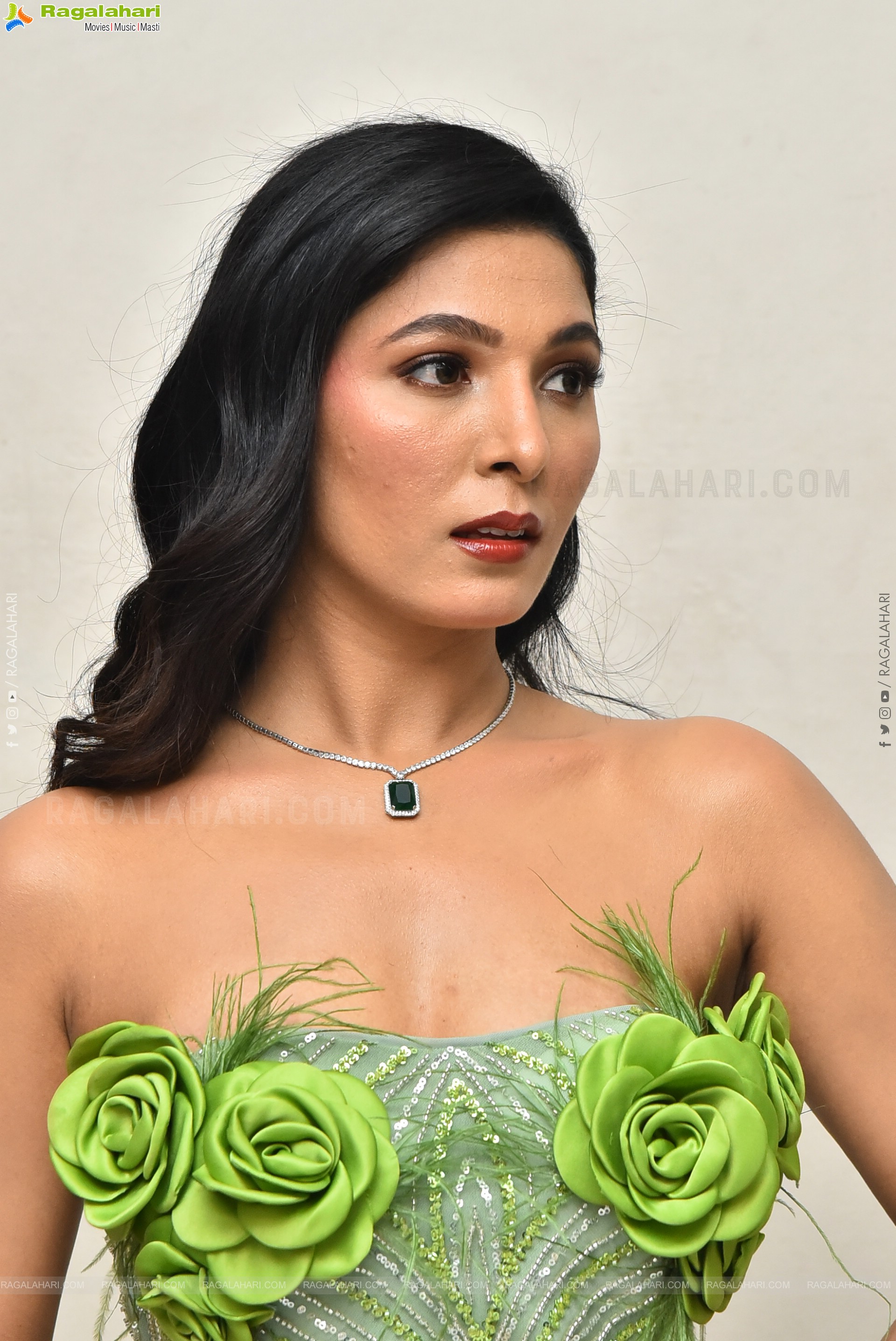 Ankita Jadhav at Nuvve Undipo ila Song Launch, HD Gallery