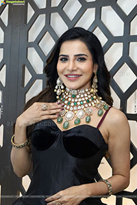 Ashu Reddy at Asia Jewels Exhibition, HD Gallery