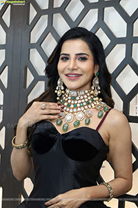 Ashu Reddy at Asia Jewels Exhibition, HD Gallery