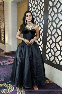 Ashu Reddy at Asia Jewels Exhibition, HD Gallery