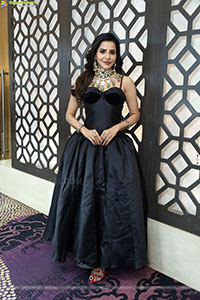 Ashu Reddy at Asia Jewels Exhibition, HD Gallery