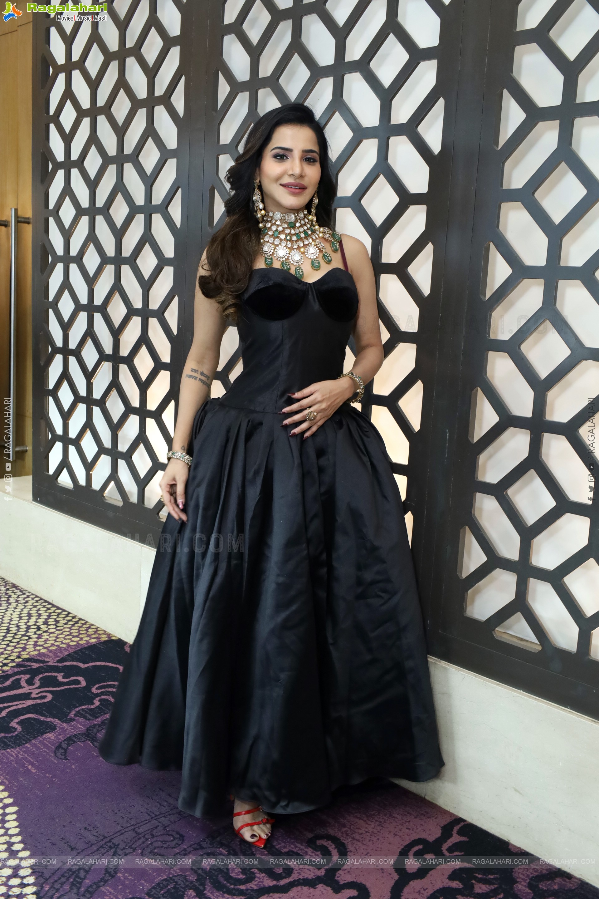 Ashu Reddy at Asia Jewels Exhibition, HD Gallery