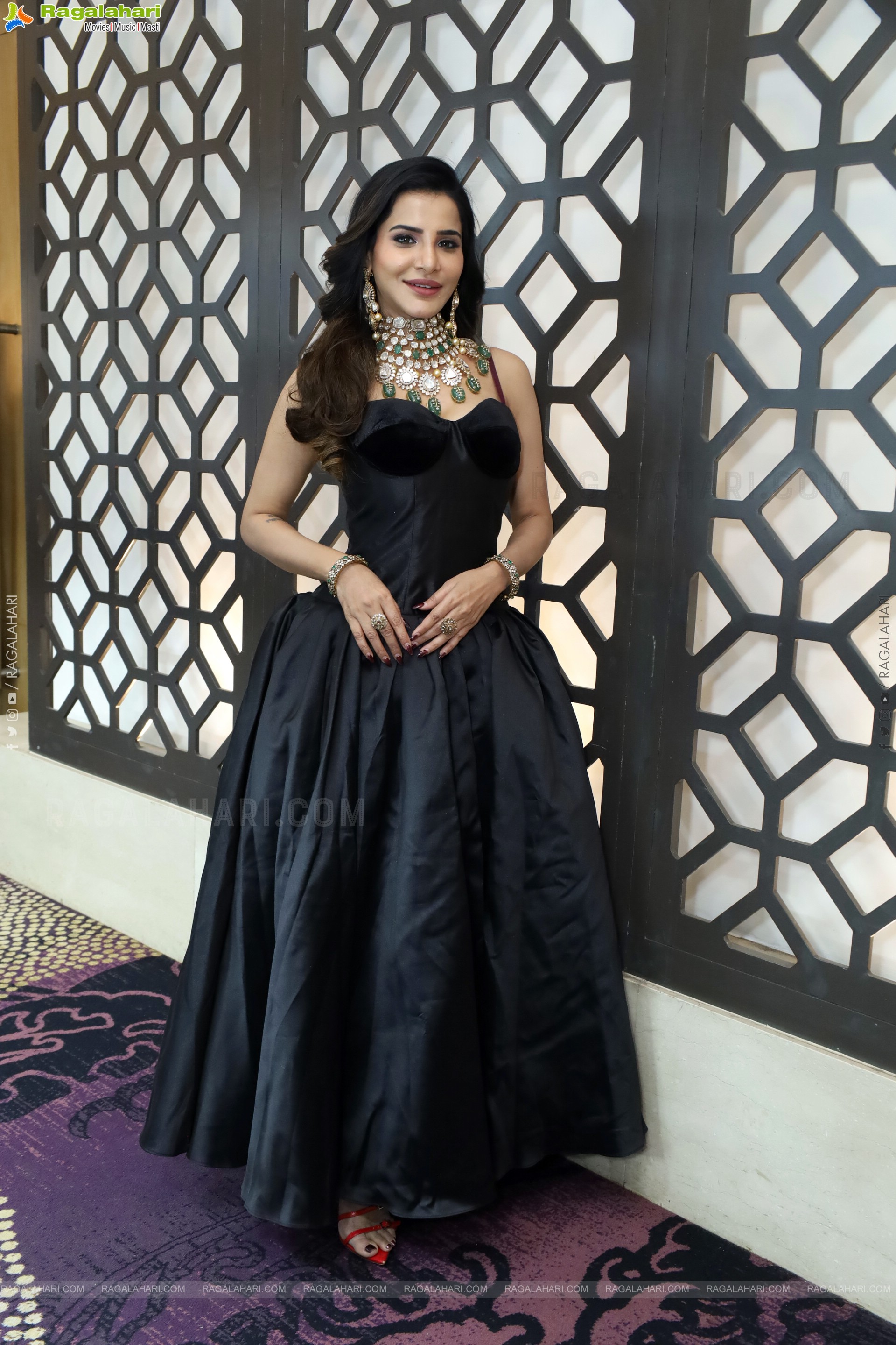 Ashu Reddy at Asia Jewels Exhibition, HD Gallery