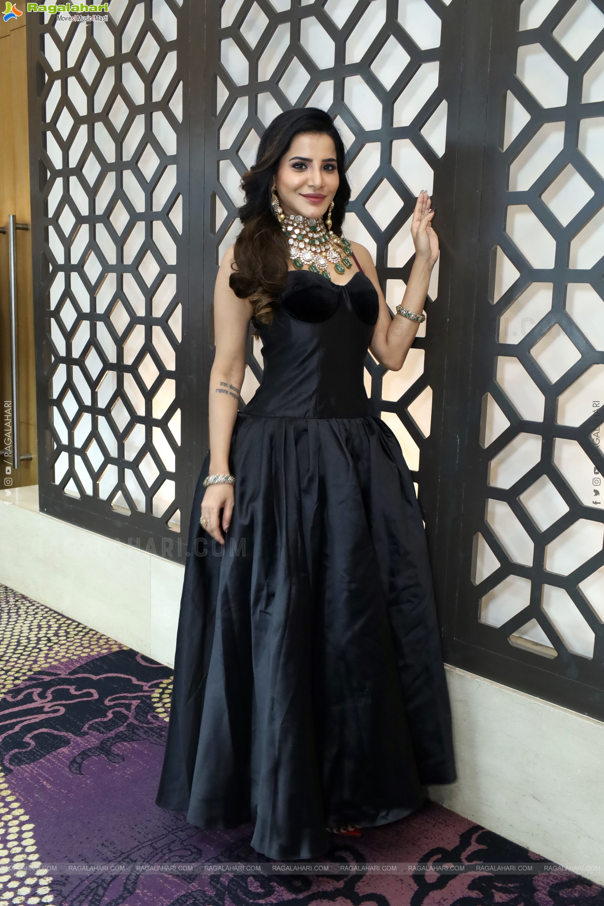 Ashu Reddy at Asia Jewels Exhibition, HD Gallery