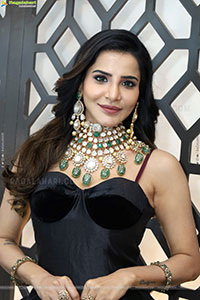 Ashu Reddy at Asia Jewels Exhibition, HD Gallery