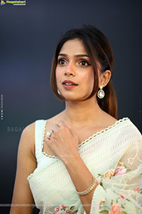 Ayaana at Alpha Movie Trailer Launch, HD Gallery