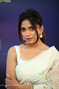 Ayaana at Alpha Movie Trailer Launch, HD Gallery