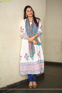 Bhumika Chawla at Euphoria Movie Press Meet, HD Gallery 