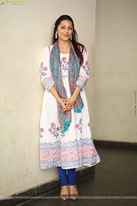 Bhumika Chawla at Euphoria Movie Press Meet, HD Gallery 