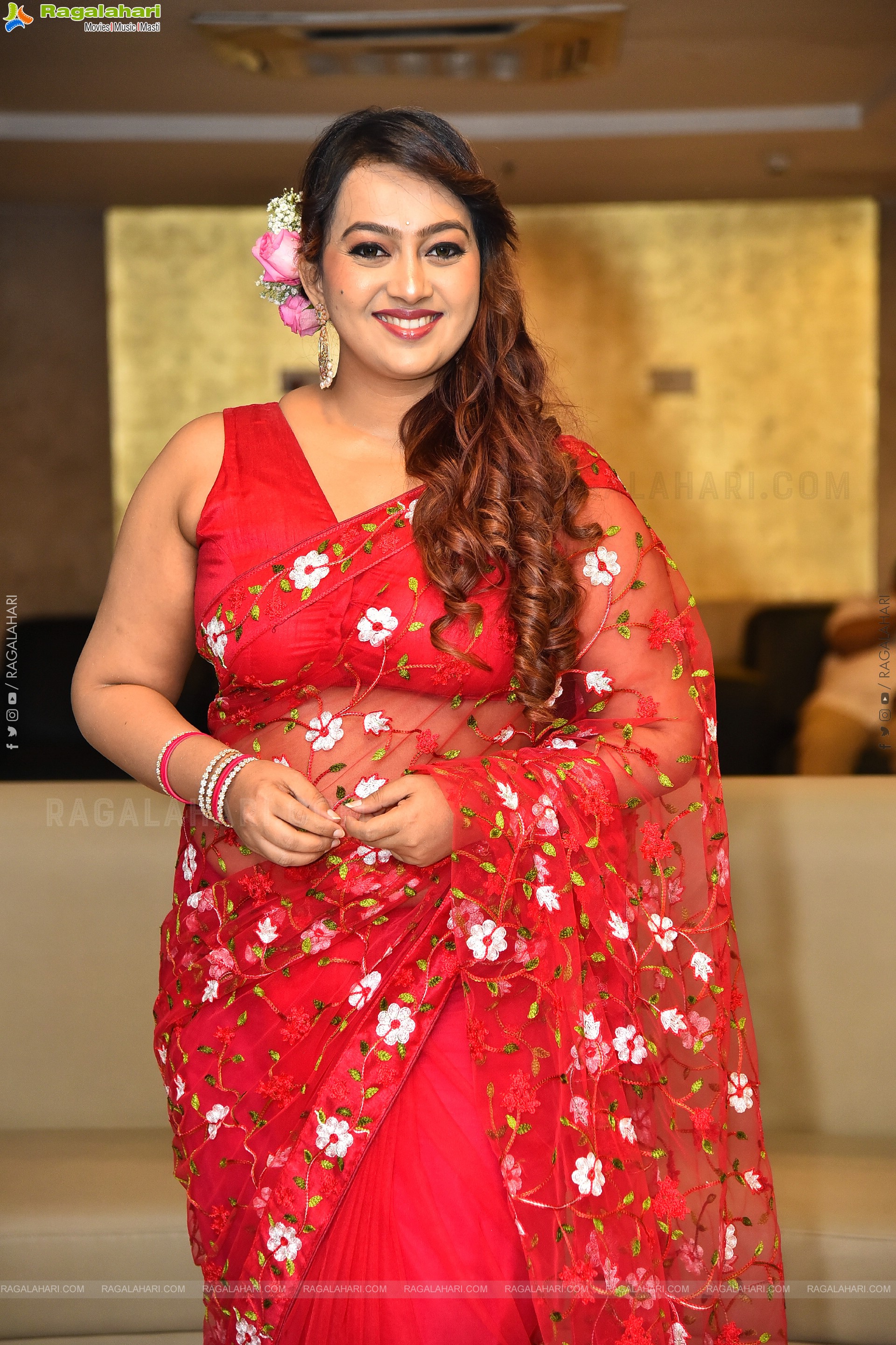 Ester Noronha at Amaravathiki Aahwanam Pre Release, HD Gallery