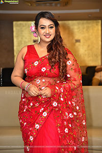 Ester Noronha at Amaravathiki Aahwanam Pre Release