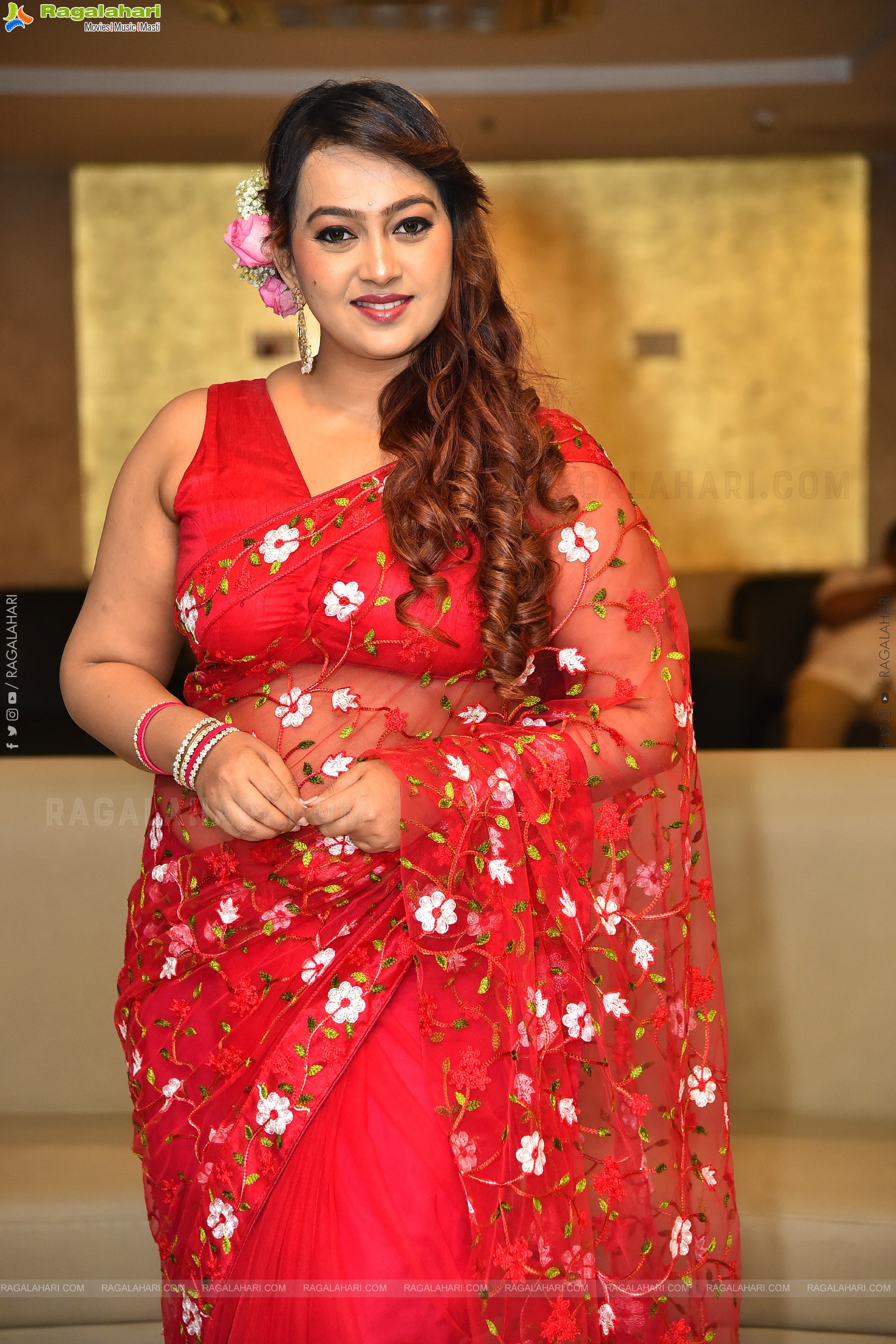 Ester Noronha at Amaravathiki Aahwanam Pre Release, HD Gallery