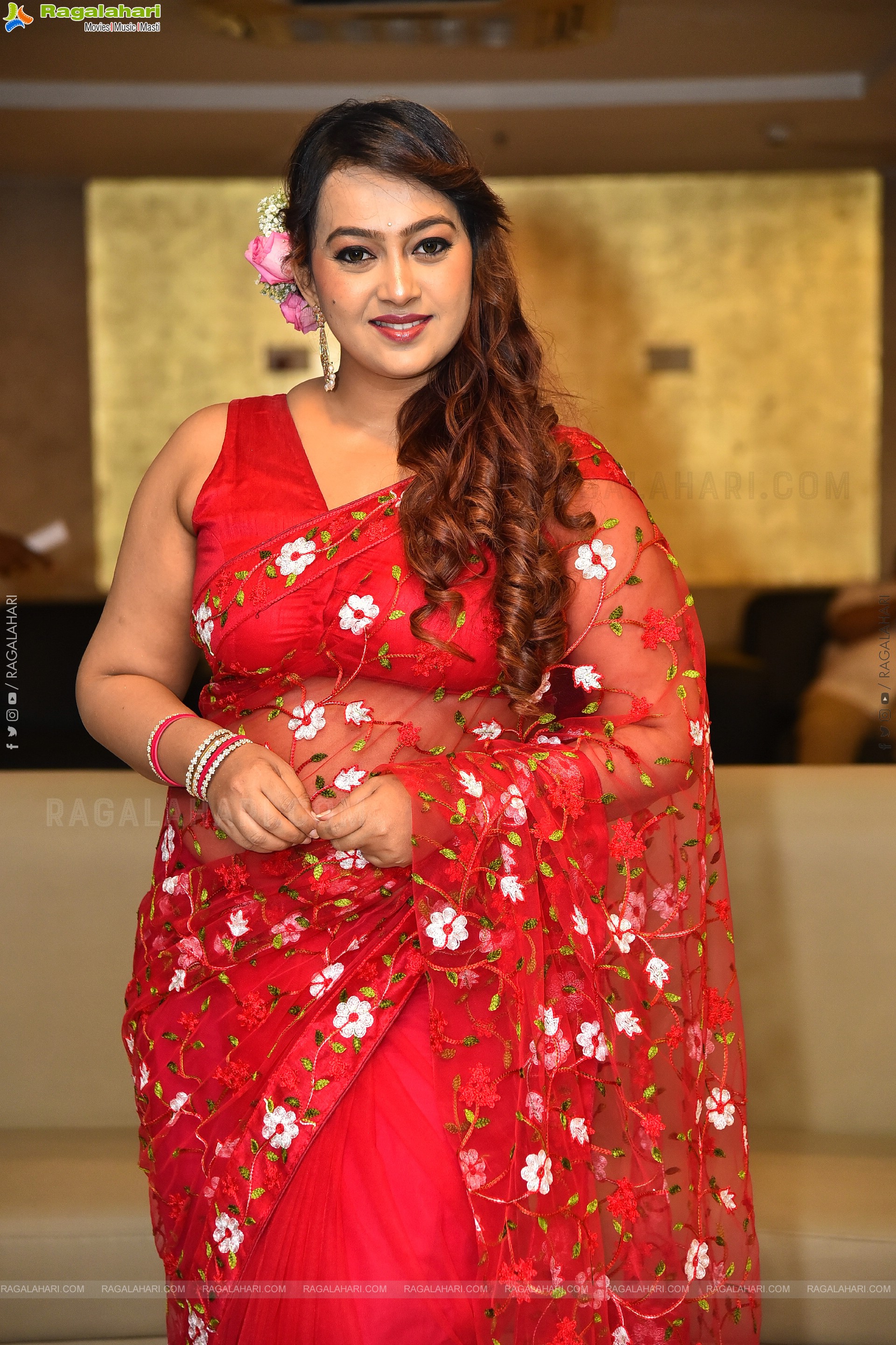 Ester Noronha at Amaravathiki Aahwanam Pre Release, HD Gallery