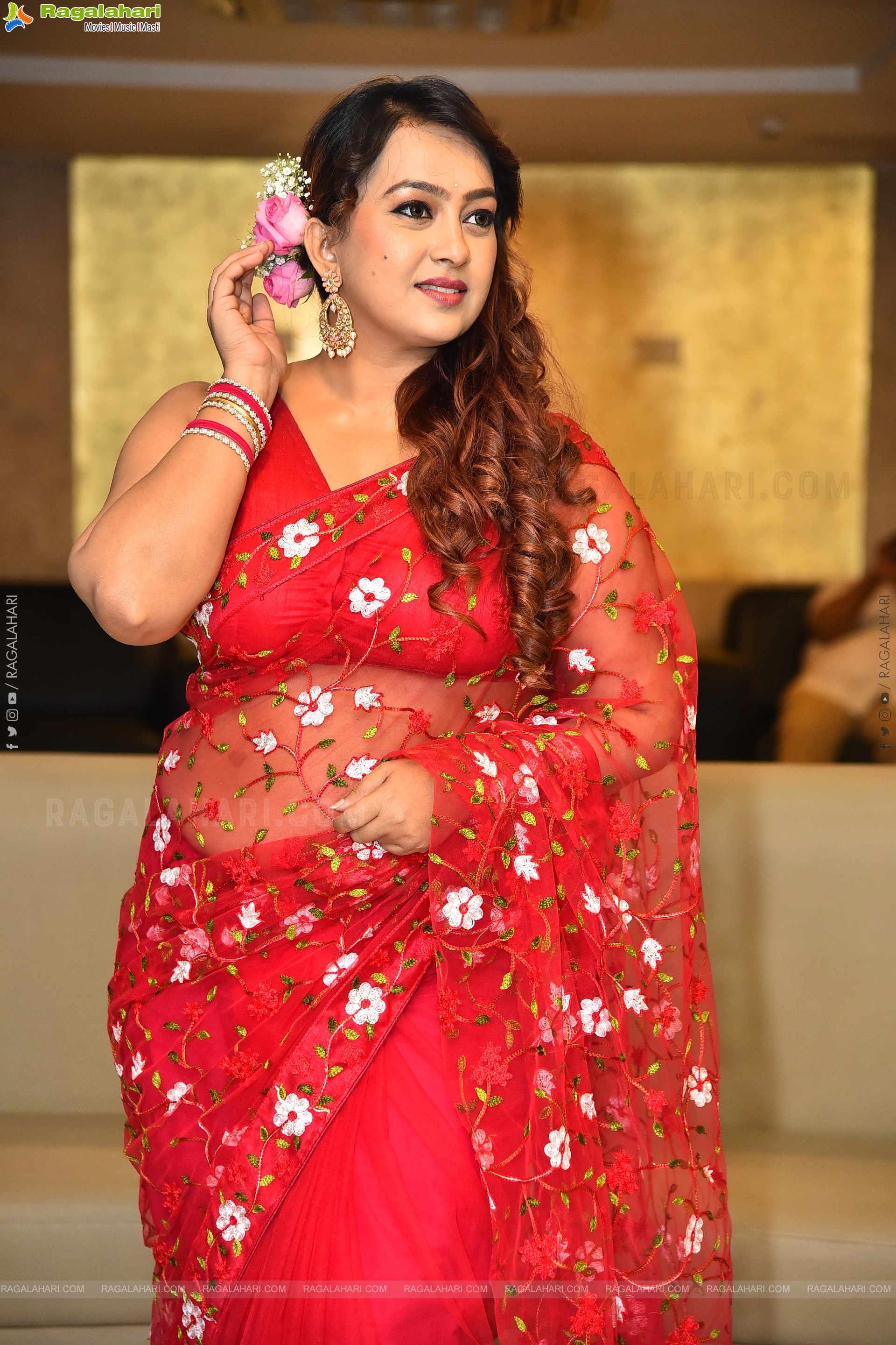 Ester Noronha at Amaravathiki Aahwanam Pre Release, HD Gallery