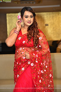 Ester Noronha at Amaravathiki Aahwanam Pre Release