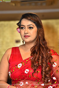 Ester Noronha at Amaravathiki Aahwanam Pre Release