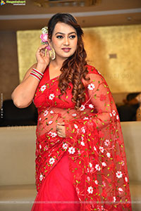 Ester Noronha at Amaravathiki Aahwanam Pre Release