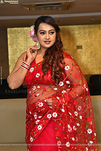 Ester Noronha at Amaravathiki Aahwanam Pre Release