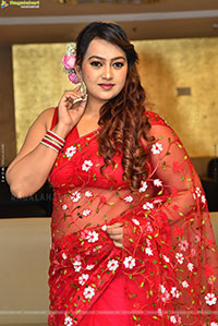 Ester Noronha at Amaravathiki Aahwanam Pre Release