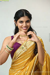 Gayathri Ramana at Mansion House Mallesh Teaser Launch