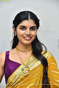 Gayathri Ramana at Mansion House Mallesh Teaser Launch