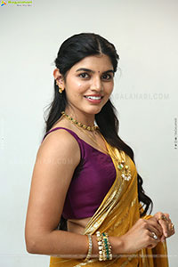 Gayathri Ramana at Mansion House Mallesh Teaser Launch