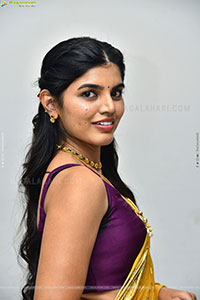 Gayathri Ramana at Mansion House Mallesh Teaser Launch