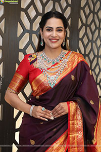 Himaja Poses with Designer Jewellery, HD Gallery