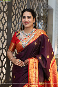 Himaja Poses with Designer Jewellery, HD Gallery