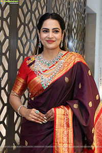 Himaja Poses with Designer Jewellery, HD Gallery