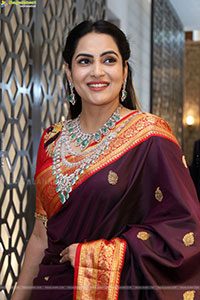 Himaja Poses with Designer Jewellery, HD Gallery