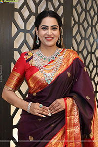 Himaja Poses with Designer Jewellery, HD Gallery