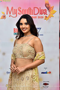 Juhi bhatt at My South Diva Calendar 2026 Launch