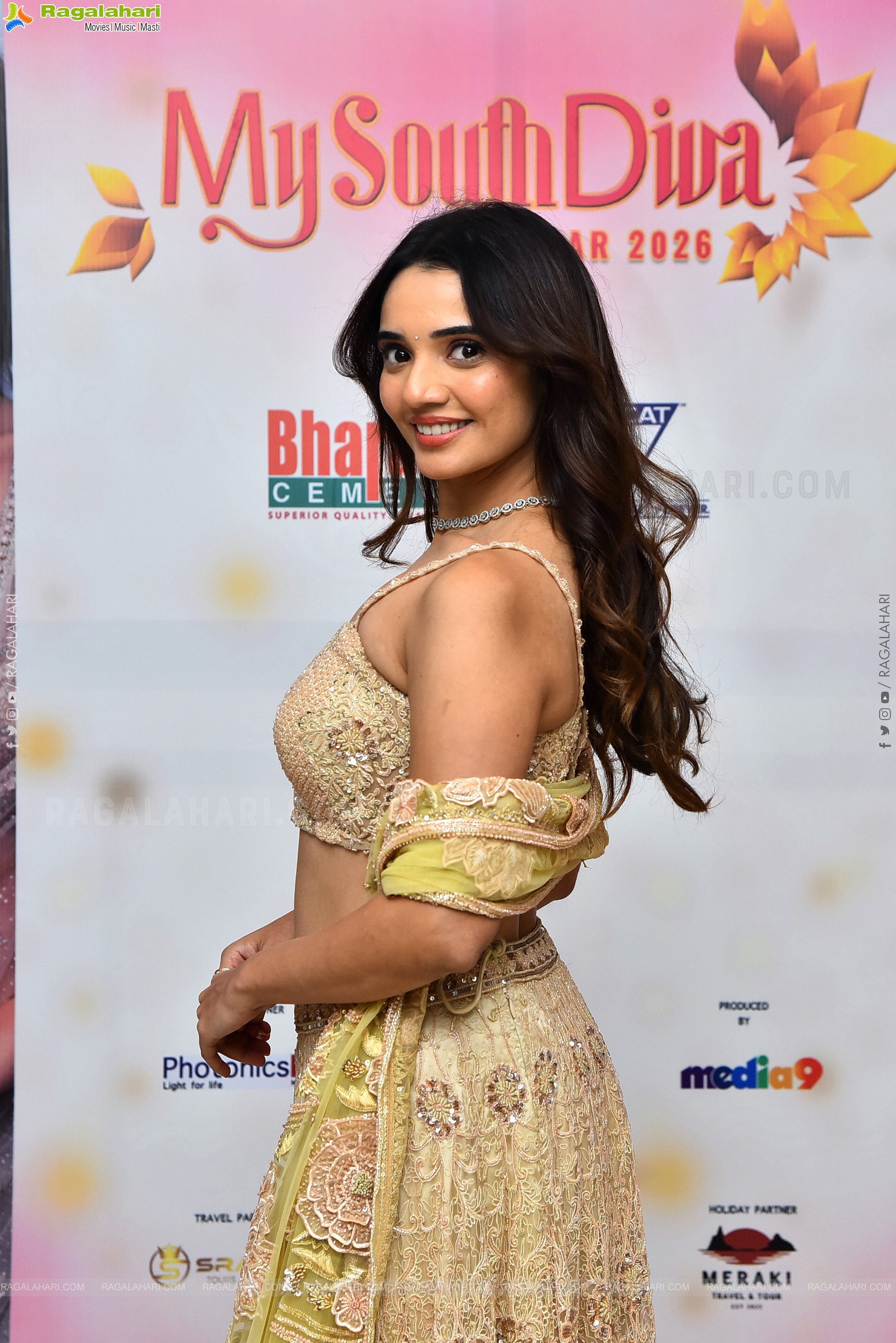 Juhi bhatt at My South Diva Calendar 2026 Launch, HD Gallery