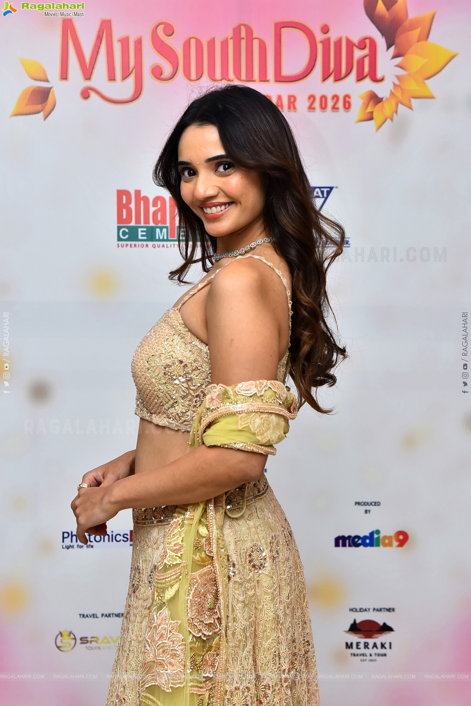 Juhi bhatt at My South Diva Calendar 2026 Launch, HD Gallery