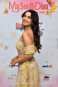 Juhi bhatt at My South Diva Calendar 2026 Launch