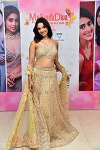 Juhi bhatt at My South Diva Calendar 2026 Launch