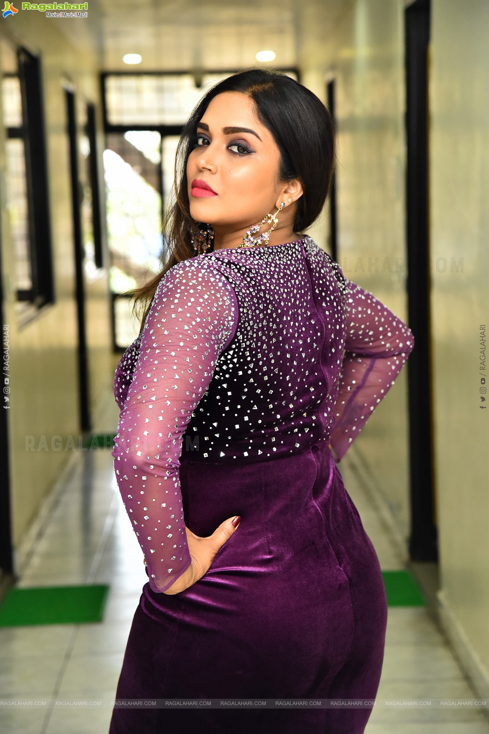 Karunya Chowdary at Erracheera Movie Thanks Meet, HD Gallery