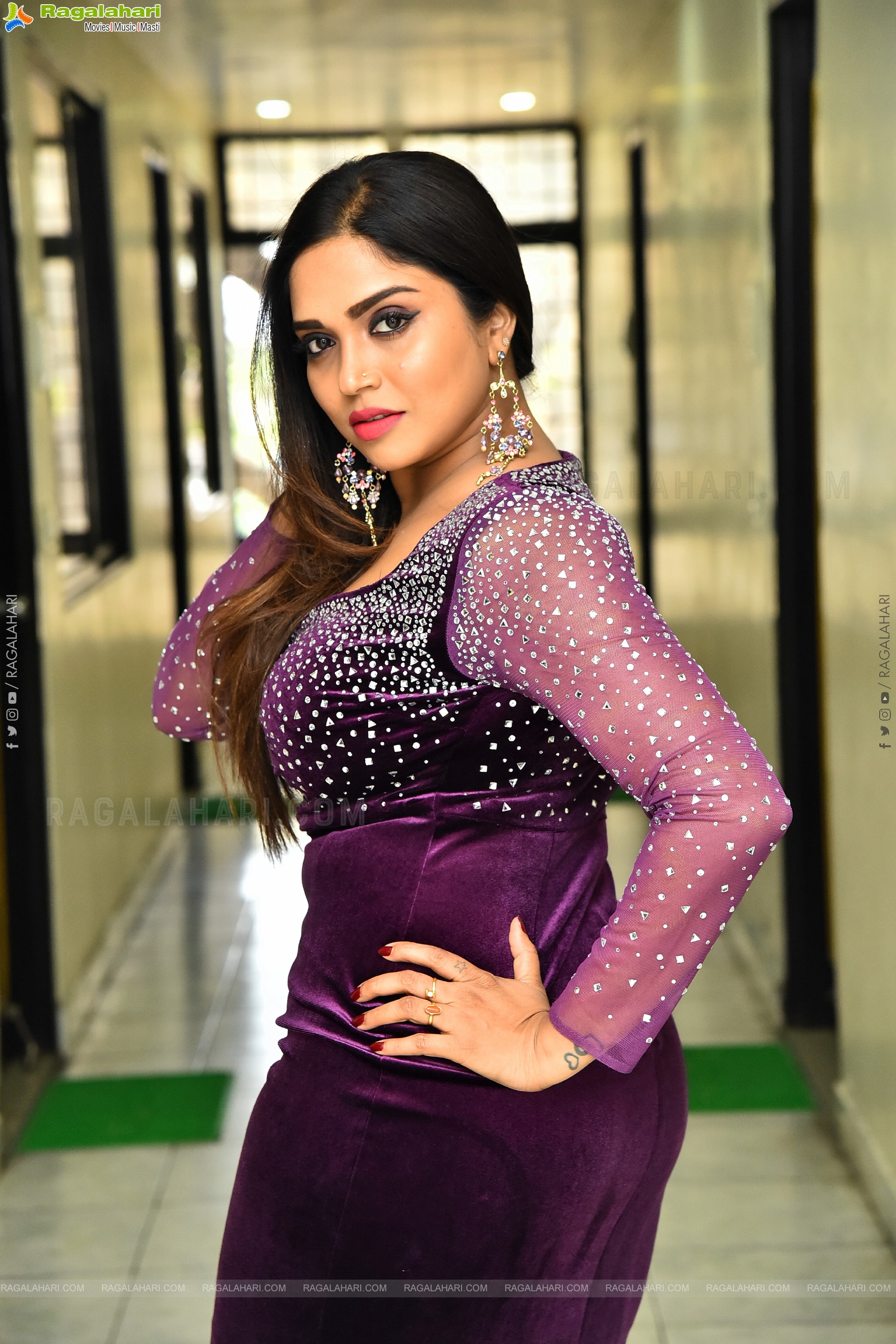 Karunya Chowdary at Erracheera Movie Thanks Meet, HD Gallery