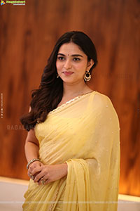 Kayadu Lohar stills in Yellow Saree, HD Gallery