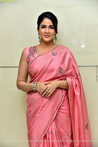 Lavanya Tripathi at Sathi Leelavathi Press Meet, HD Gallery