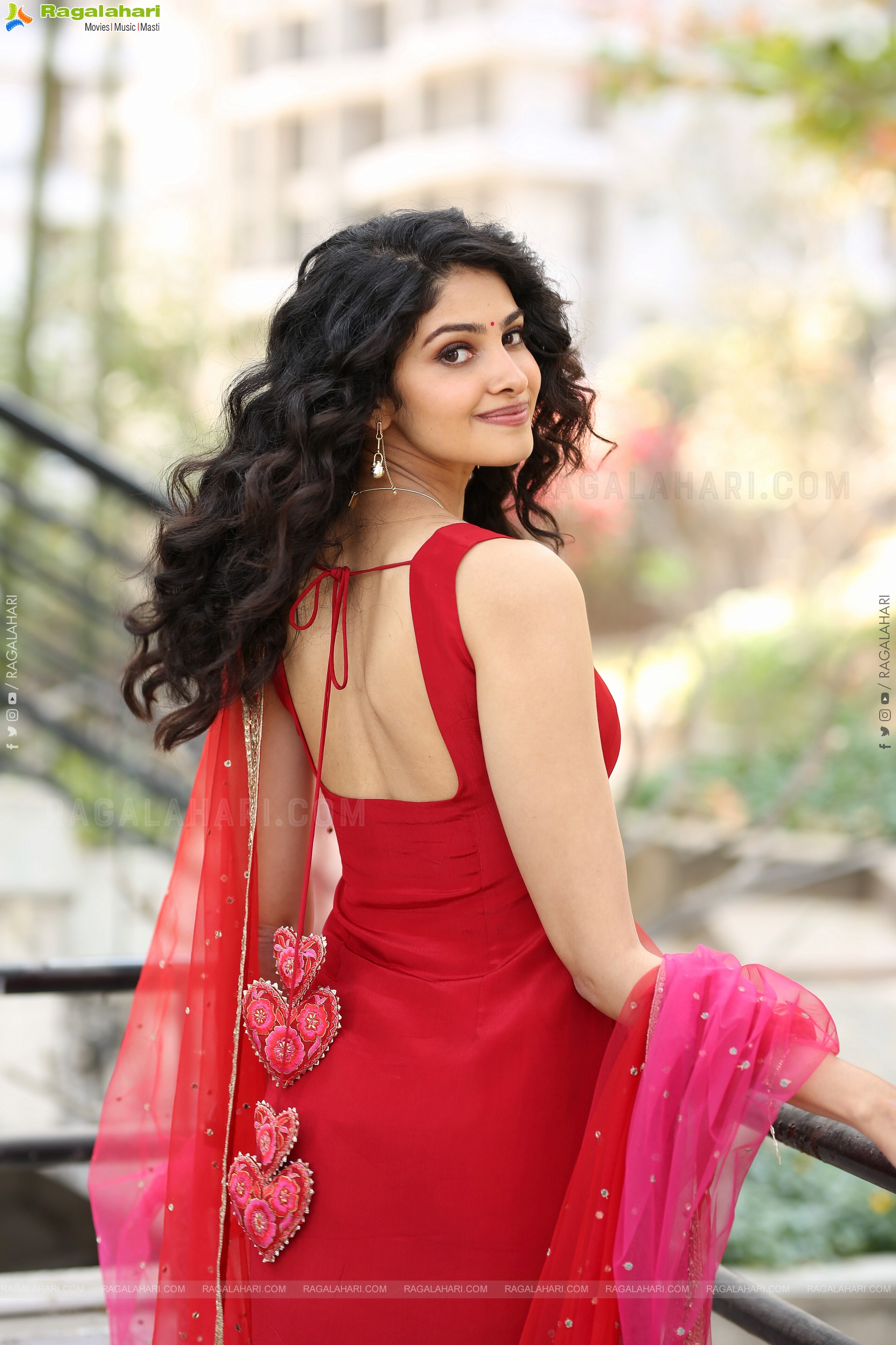 Manasa Varanasi at Couple Friendly Movie Press Meet, HD Gallery