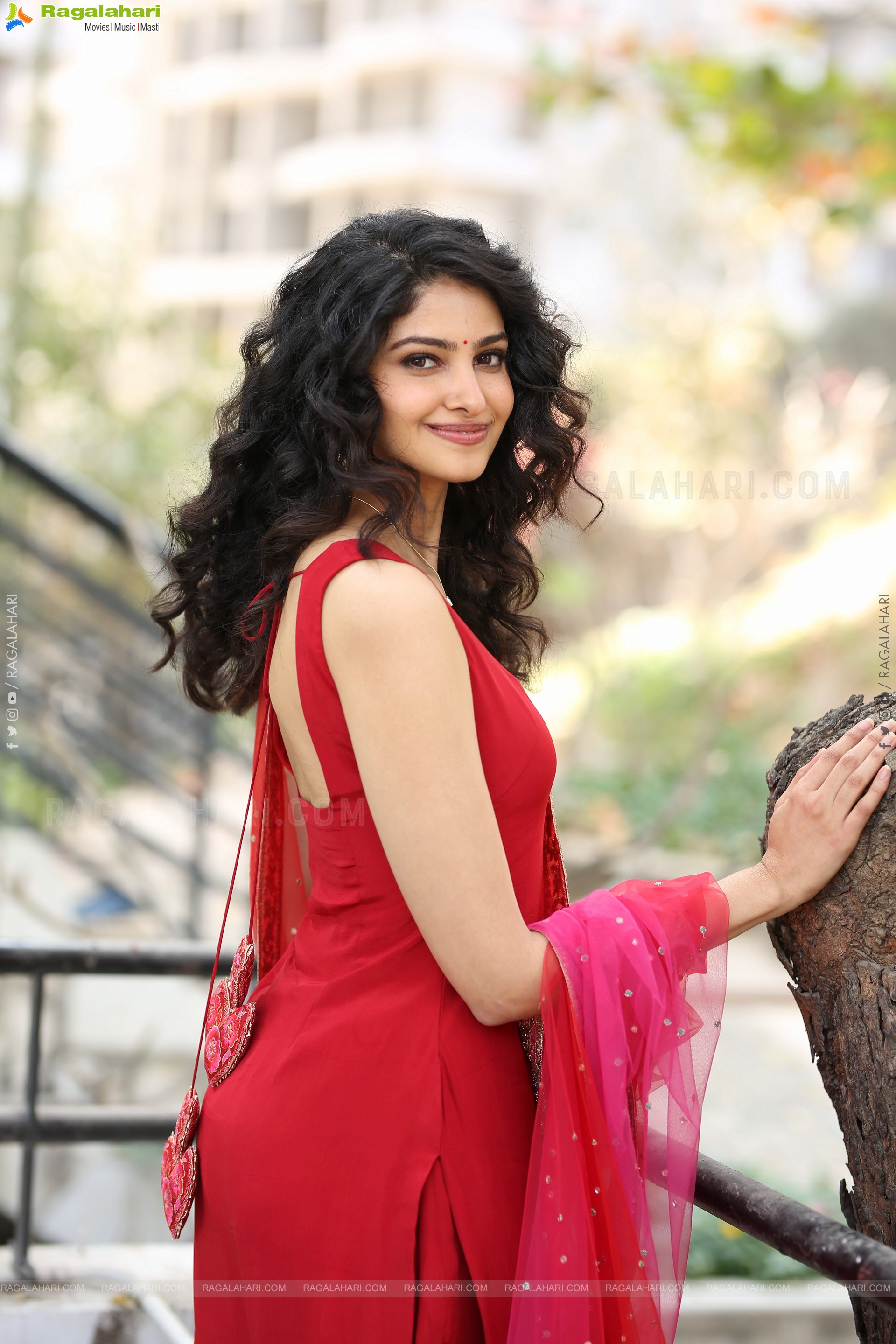 Manasa Varanasi at Couple Friendly Movie Press Meet, HD Gallery