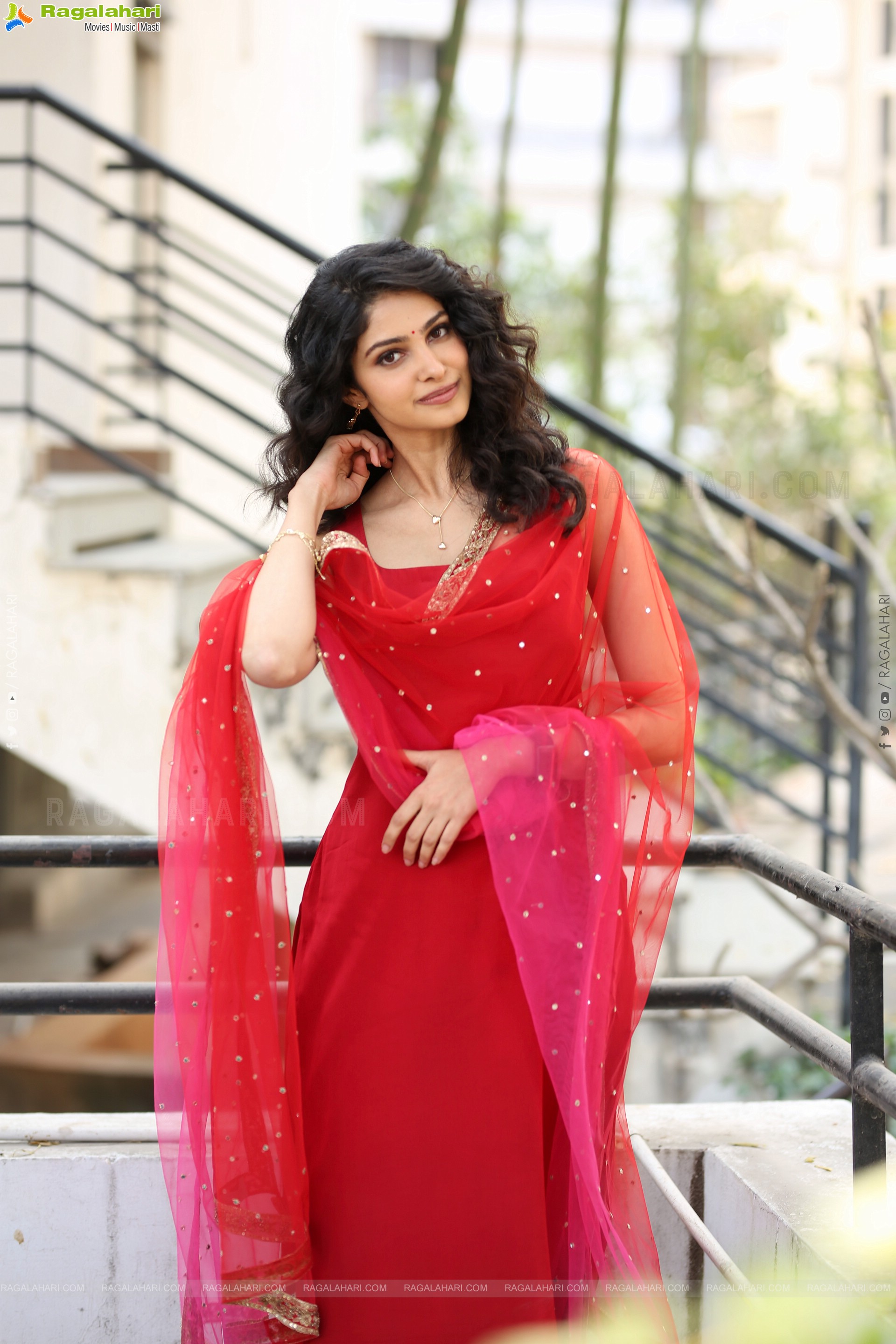 Manasa Varanasi at Couple Friendly Movie Press Meet, HD Gallery